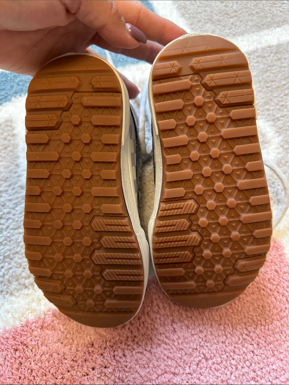 Vans - Picture 8 of 12